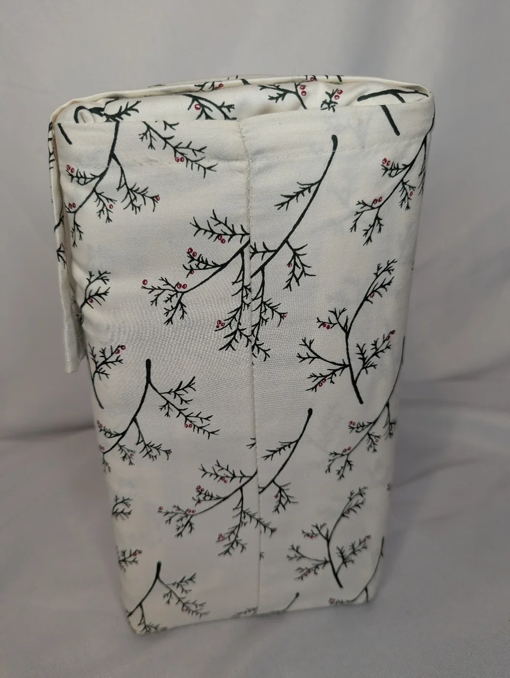 NWT Threshold Holly Branches Cotton King Sheet Set - Picture 4 of 9